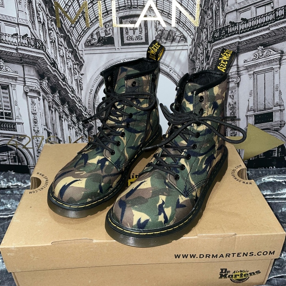 Dr. Martens Kids Camouflage Boot BRAND NEW